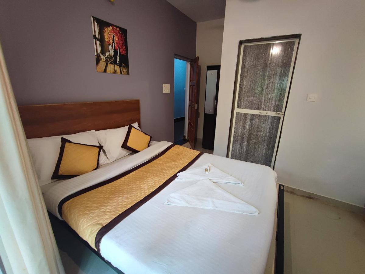 Shivam Bnb マンドレム エクステリア 写真