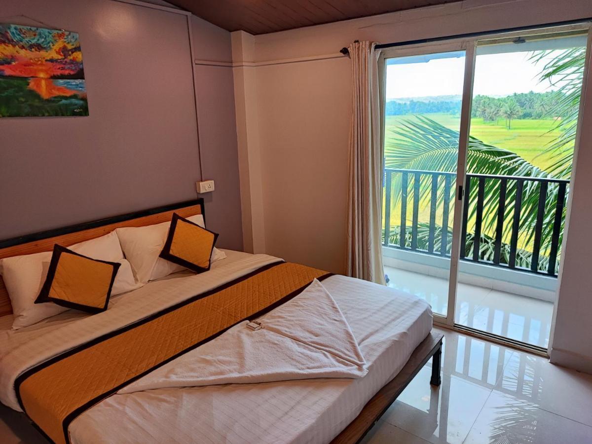 Shivam Bnb マンドレム エクステリア 写真