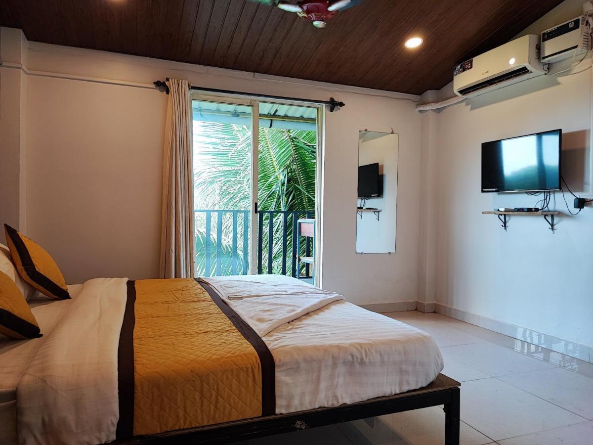 Shivam Bnb マンドレム エクステリア 写真
