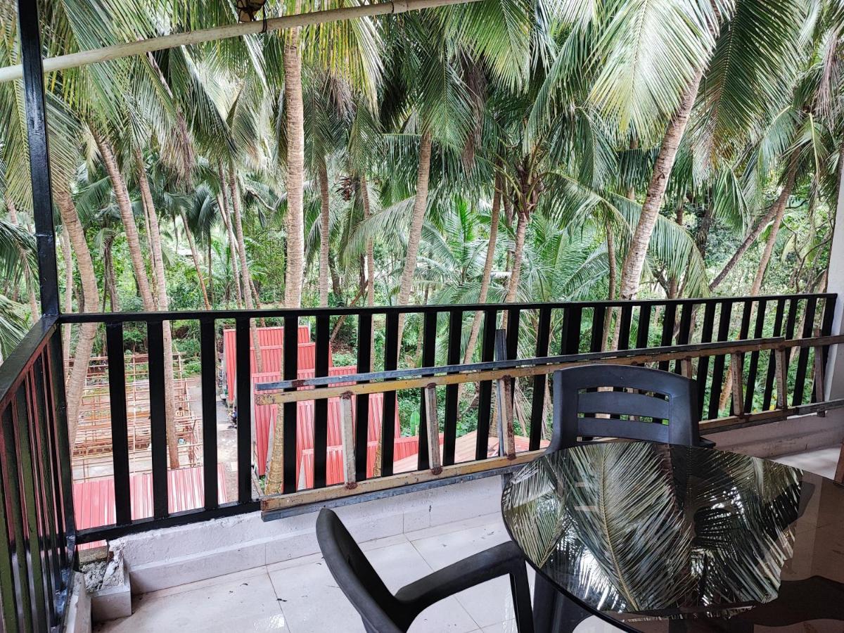 Shivam Bnb マンドレム エクステリア 写真
