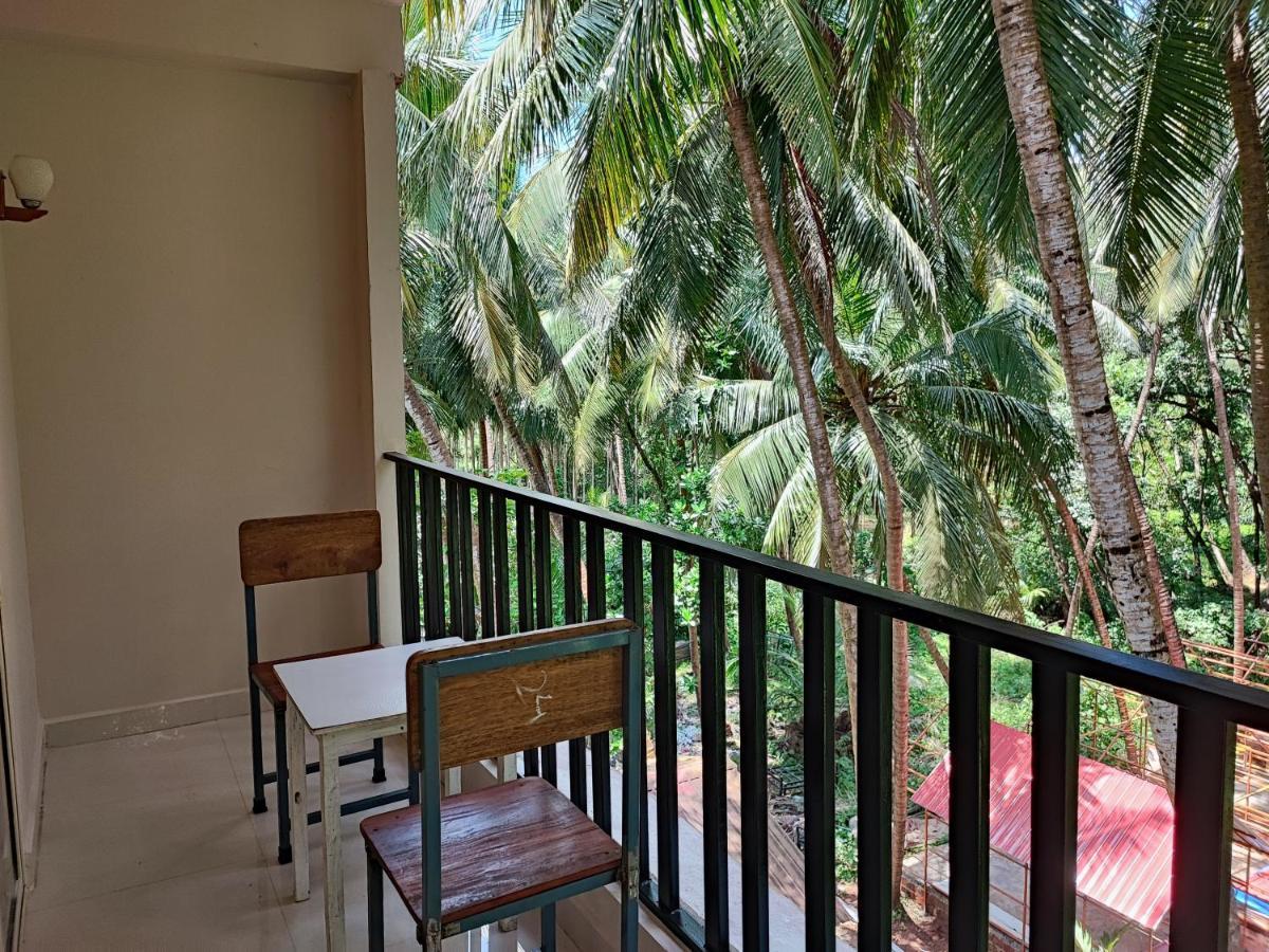 Shivam Bnb マンドレム エクステリア 写真