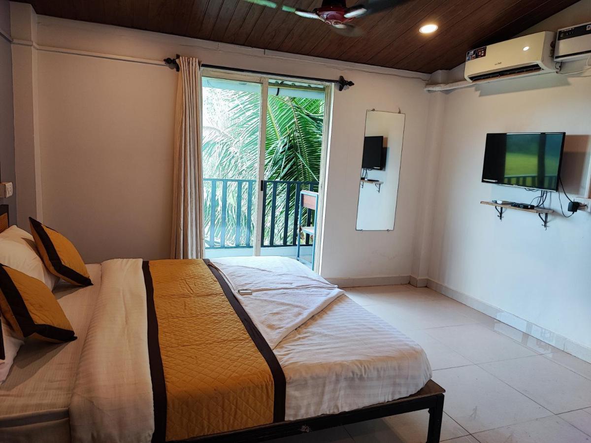 Shivam Bnb マンドレム エクステリア 写真